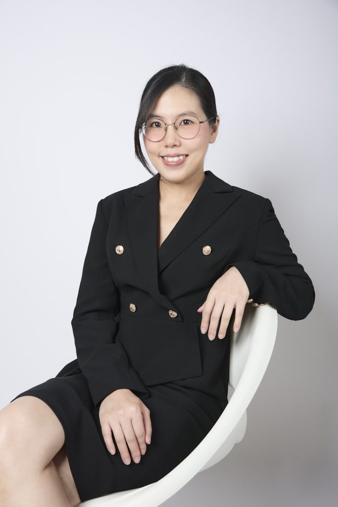 Data & Insight Specialist